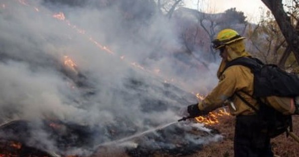 Cháy rừng ở California: Thời tiết cải thiện, lính cứu hỏa được nghỉ ngơi avatar1737076912224 17370769125251391737160 0 103 276 544 crop 17370769341611519470963jpeg