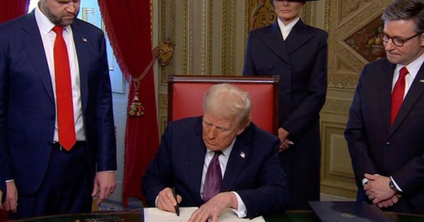 Động thái đầu tiên của Tổng thống Donald Trump sau lễ nhậm chức avatar1737418305664 17374183060501515502706 0 88 315 592 crop 1737418325449788412831jpg
