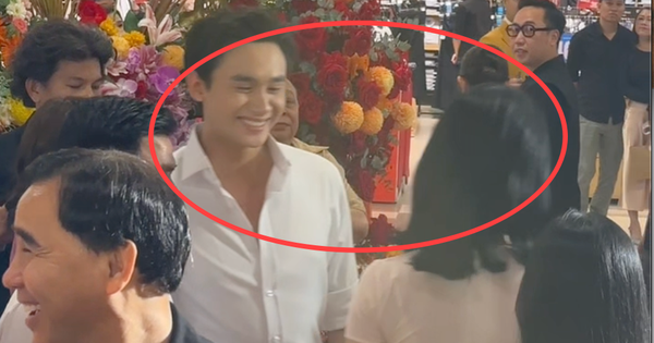 "Tóm sát rạt" Diệp Lâm Anh và tình trẻ tin đồn ở sự kiện, hành động của đàng trai khó che giấu chuyện yêu đương? avatar1737804772398 1737804773612411775113 0 0 502 960 crop 17378047840521469362680png