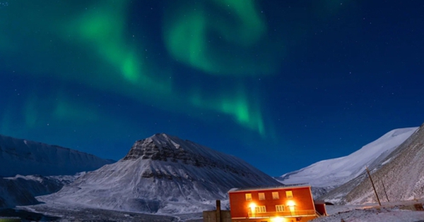 Cuộc sống “mê hoặc” tại nơi hẻo lánh nhất thế giới avatar1737882364789 1737882365359593526290 0 83 315 587 crop 1737882376332393939226jpg