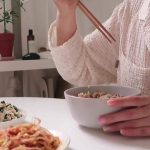 Ngày càng nhiều người trẻ ‘trốn’ không về quê ăn Tết dù phải đón năm mới cô đơn một mình: Vì đâu nên nỗi? avatar1738030082851 17380300831431345845825 0 120 675 1200 crop 1738030102185201735562jpg