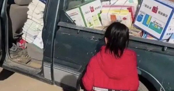 Lì xì kinh hoàng nhất: Ông chú mừng tuổi cháu gái cả 1 xe tải quà, vừa lại gần cô bé đã khóc thét bỏ chạy avatar1738298515280 17382985204921961005408 38 0 410 595 crop 17382985366742119801452jpeg