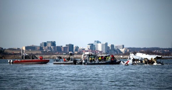 Rộ thuyết âm mưu vụ trực thăng va chạm máy bay chở khách ở Mỹ avatar1738325432415 17383254327262123825348jpeg