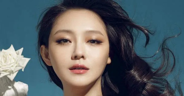 Lời tiên tri “Từ Hy Viên không thọ quá 50 tuổi” hơn 20 năm về trước khiến dân mạng dậy sóng avatar1738586466578 1738586467024475386275 0 0 314 600 crop 1738586520107819294724jpg