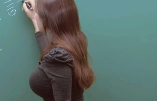 Cận cảnh nhan sắc cô giáo ngoại ngữ xinh đẹp hút 3,3 triệu view, khiến trò nguyện chăm chỉ đến lớp avatar1738916033178 17389160333311680067607png