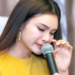 Nữ ca sĩ được phong NSND trẻ nhất nhì Việt Nam bật khóc trên truyền hình, linh cảm sẽ lấy chồng lần 3 avatar1739022710885 173902271115031743295 109 57 660 1109 crop 1739022784498333795225jpg