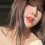 Hot girl làng game khoe loạt ảnh gợi cảm nhưng vẫn "rén" trước một người avatar1739514096144 17395140963512124855838png