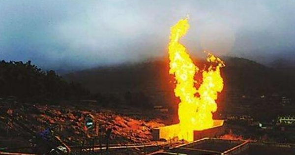 Dập tắt giếng cổ sâu 17m bốc cháy ngùn ngụt, chuyên gia phát hiện hơn 36.000 vật lạ "xâu thành chuỗi": Báu vật hơn 2.000 năm tuổi cũng bị đánh thức avatar1739788490152 17397884904341225358918png