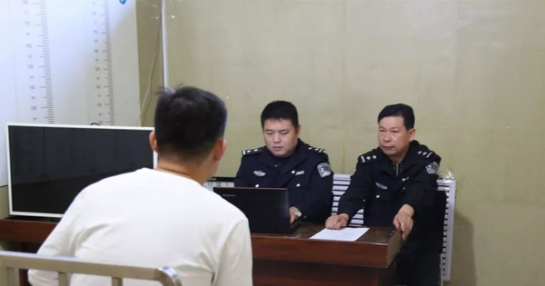 Rà soát toàn hệ thống phát hiện cụ ông 70 tuổi giao dịch 37 tỷ đồng trong 2 tháng, cảnh sát phanh phui chiêu thức lừa đảo tinh vi avatar1740131011566 1740131012140425784965 0 0 566 1080 crop 17401310208351075342482png