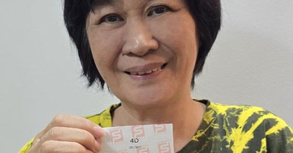 Đi xem múa lân, người phụ nữ nhặt được tờ vé số trúng độc đắc avatar1740288593684 17402885942421665045494 0 40 315 544 crop 1740288632657602920755jpg