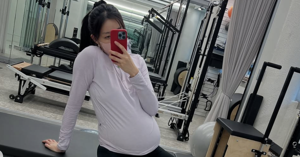 HOT: Hyuna bất ngờ khoe ảnh bụng bầu, công khai có em bé avatar1740617454235 17406174546241666244163png