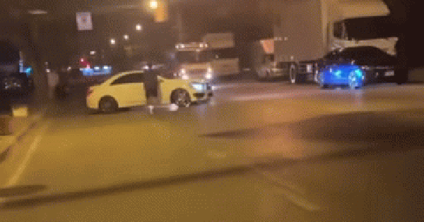 Mua ô tô cho bạn trai xong thì phát hiện bị "cắm sừng", cô gái có màn trả thù khiến cả phố náo loạn avatar1741227766909 1741227767465836002163gifpng