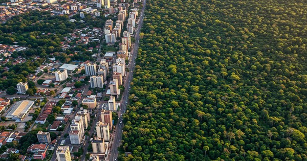 Bức ảnh ghi lại sự tương phản đáng kinh ngạc trên trái đất chúng ta đang sống: “Không nơi nào đặc biệt bằng” avatar1741510174415 1741510174568159851630 333 0 893 896 crop 1741510197410757032440jpg
