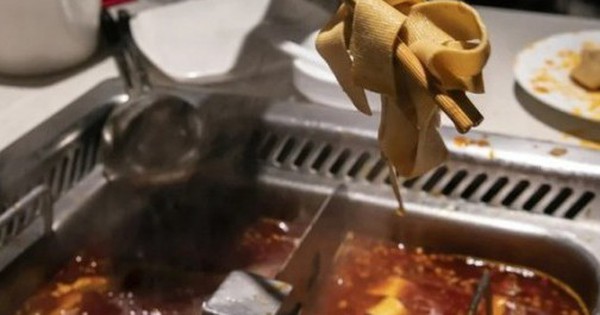 Haidilao xin lỗi sau vụ việc khách tiểu vào nồi lẩu, tuyên bố sẽ bồi thường cho hơn 4.000 thực khách avatar1742032769622 1742032769864427179848 0 70 315 574 crop 1742032810592192333552jpg