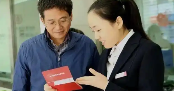 Người đàn ông gửi tiết kiệm 14,4 tỷ đồng, khi tất toán mới ngỡ ngàng tài khoản chỉ còn tiền lãi: Ngân hàng nói “chính ông đã đồng ý đầu tư” avatar1742051562630 17420515629601561023230png