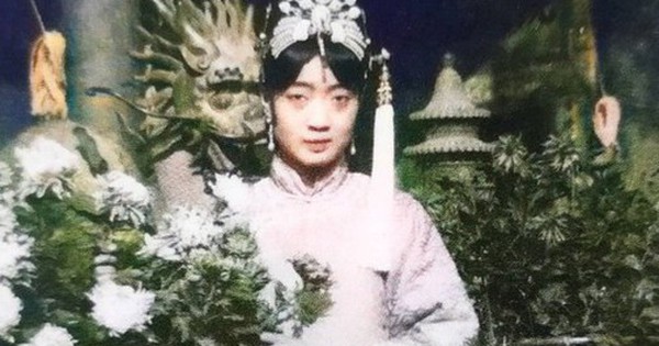 Bộ ảnh cực hiếm tiết lộ nhan sắc thật của Hoàng hậu Uyển Dung: Hậu thế hiểu vì sao Phổ Nghi vừa nhìn đã gật đầu đồng ý avatar1742472496411 17424724969232028779410 0 40 315 544 crop 17424725268611690284632jpeg