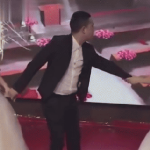 Bạn gái cũ lao thẳng vào đám cưới, quỳ gối cầu xin chú rể quay lại avatar1742823856836 1742823857101948659161gifpng