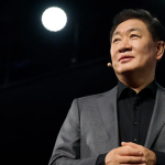 CEO Samsung qua đời vì lên cơn đau tim ngay sau khi tham dự đám cưới con gái avatar1742874708587 1742874708944615773940 0 0 400 640 crop 17428747261031399318968png