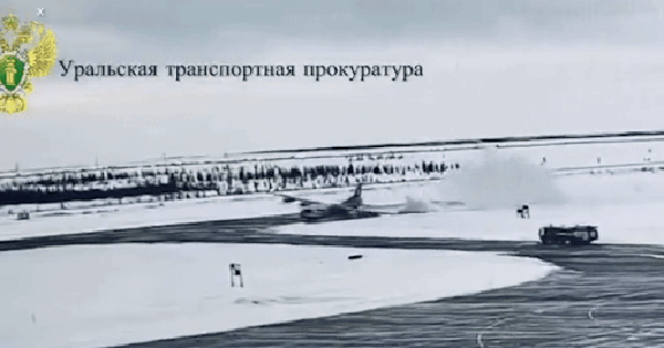 Máy bay trượt khỏi đường băng khi hạ cánh, clip 26 giây quay lại toàn cảnh khó tin avatar1743007778552 1743007778982729616012gifpng