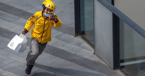 Tác giả ‘Cha giàu, cha nghèo’ đã đúng: AI khiến tấm bằng mất giá, nhiều cử nhân không nuôi nổi chính mình avatar1743069555437 17430695557872006736291 0 16 315 520 crop 17430695897551201076767jpg