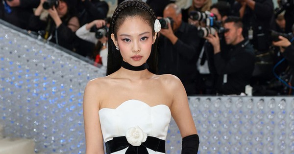 Jennie (BLACKPINK) bị cả MXH chỉ trích "vô cảm với thảm kịch tại quê hương" avatar1743148373839 1743148374765171739700 0 0 573 1095 crop 17431484482021393056624jpg