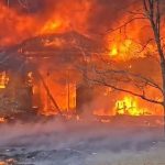 Mỹ: Máy bay lao xuống khu dân cư, quả cầu lửa lớn bốc lên dữ dội avatar1743301289031 1743301289474648839807jpg