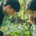 Không cần Louis Vuitton, chỉ cần túi nilon: Giới trẻ nô nức "đu" 1 xu hướng lạ mới avatar1743583660197 1743583660477248371768 0 44 315 548 crop 17435836690701487986687jpg