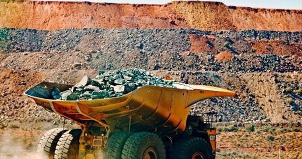 NÓNG: Một quốc gia vừa phát hiện mỏ đất hiếm siêu lớn với trữ lượng lên tới 20 triệu tấn avatar1743950113320 1743950113483666624906 0 0 315 504 crop 1743950155595659246876jpg