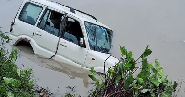 Ô tô mất lái lao xuống ao, 4 người trong một gia đình tử vong avatar1744111237852 17441112381291971697388 0 0 315 504 crop 17441112542592050806495jpg