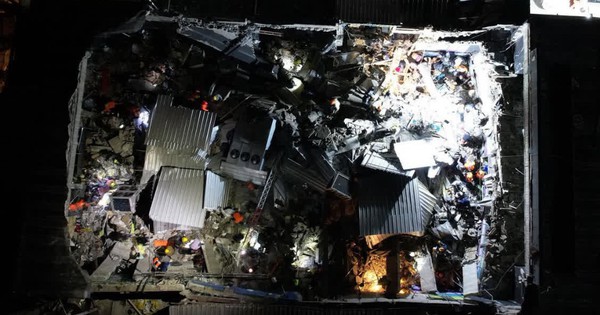 Tai nạn thảm khốc ở Dominica: Trần nhà sụp đổ tại hộp đêm trong buổi hòa nhạc, nhiều người bị vùi lấp trong đống đổ nát avatar1744116635749 1744116636133244108049 79 0 783 1127 crop 1744116664219595399502jpg