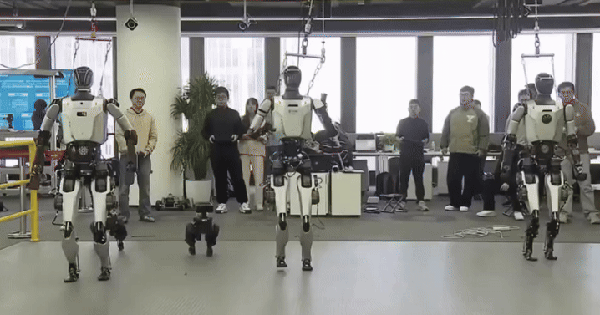 Bên trong trung tâm đào tạo robot hình người dị chủng đầu tiên của Trung Quốc có gì? Hơn 100 “học viên” avatar1744344356467 1744344356783706348742 0 33 449 751 crop 17443445065301541628349gifpng