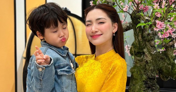 Bé Bo nói 4 chữ với bố, cư dân mạng ào vào khen lia lịa: Chứng tỏ Hoà Minzy dạy con xịn cỡ này! avatar1744732925764 17447329260582064295727 477 0 1042 1080 crop 17447329892601873375940jpg