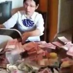 Dọn dẹp căn nhà của bà lão độc thân vừa qua đời, bất ngờ phát hiện 5 túi tiền mặt trị giá 3,4 tỷ đồng avatar1745038602071 1745038602459632339450 0 40 315 544 crop 1745038624998674318987jpg