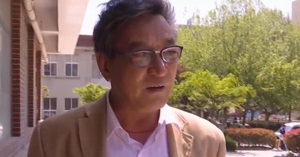 Chi 3,5 tỷ đồng mua nhà, 2 vợ chồng sinh sống suốt 5 năm thì bỗng thấy bị rao bán đấu giá, tòa tuyên bố: Phải mua lại giá 6,8 tỷ đồng avatar1745038797320 17450387976411012612376jpeg