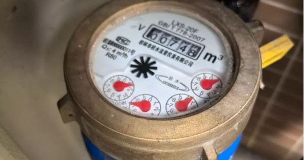 Đi du lịch dài ngày về nhận hóa đơn nước hơn 779 triệu đồng, gia chủ yêu cầu kiểm tra đồng hồ nước thì được thông báo: “Có dấu hiệu bị can thiệp” avatar1745228533464 1745228533769581835844jpg