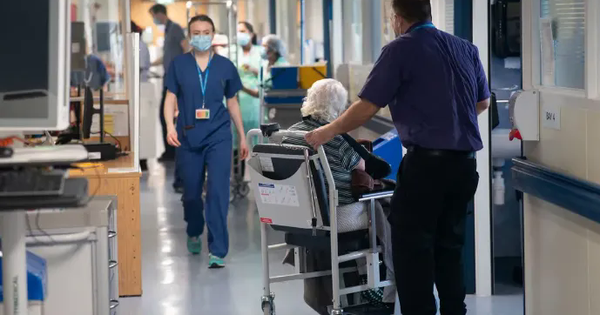 Báo động tình trạng 'chờ đợi trên cáng' tại Anh avatar1745379794146 17453797945571802310100png