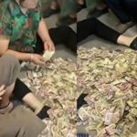 Cụ bà 79 tuổi qua đời để lại tủ tiền mặt, cả nhà đếm xong thì sốc nặng avatar1745458024179 1745458024387618283128 0 25 315 529 crop 1745458047228837655208jpg