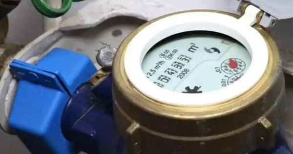 Nhận hóa đơn nước hơn 300 triệu đồng, gia chủ yêu cầu nhân viên đến kiểm tra đồng hồ nước thì phát hiện cảnh tượng khó tin avatar1745506213977 174550621438637387237png