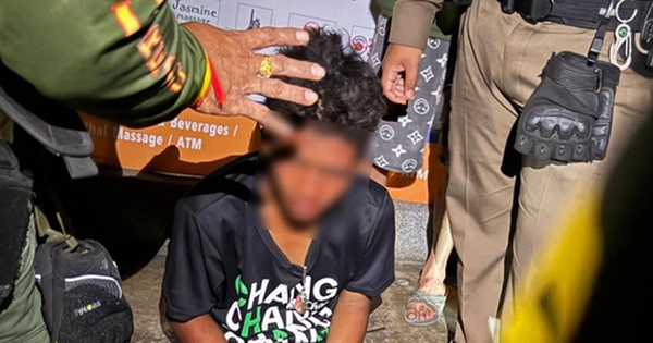 Nhìn trộm rồi quay lén cô gái tắm, người đàn ông bị bắt avatar1745729913371 174572991386216266509 0 21 315 525 crop 17457299214341532039383jpg 1