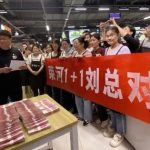 Đầu tư vàng lời 35 tỷ, ông chủ siêu thị lập tức chia toàn bộ cho nhân viên vì lời "nói dối" năm xưa avatar1746104674991 1746104675282383980245jpg