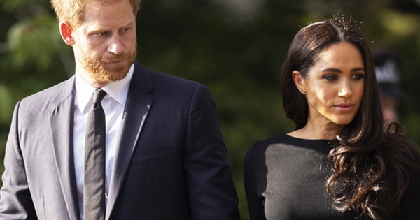 Chuyện gì xảy ra nếu vợ chồng Harry và Meghan bị tước toàn bộ tước hiệu hoàng gia? avatar1746185766234 17461857664331832273799 0 44 315 548 crop 1746185779753149692980jpg