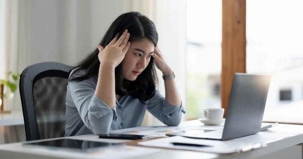 Số lượng công việc không cần kinh nghiệm giảm, 50% Gen Z coi đại học là ‘lãng phí tiền bạc’, lo ngại về tương lai avatar1746282269031 1746282269343875777687 0 0 360 576 crop 17462822905681800854178jpg