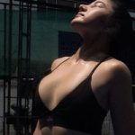 Đứng phơi nắng hot girl pickleball cũng chiếm trọn "spotlight", nhận cơn mưa lời khen cho vóc dáng avatar1746438254000 17464382546161693898297jpg