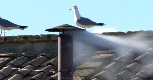 Khói trắng bốc lên, đã bầu được tân Giáo hoàng avatar1746721670750 17467216712191716266225jpeg