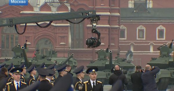 Vì sao đài truyền hình Nga luôn có những góc quay "đẹp xuất sắc" trong lễ duyệt binh Ngày Chiến thắng? avatar1746851125245 1746851125575202539782 0 84 840 1428 crop 17468511429221519645334png