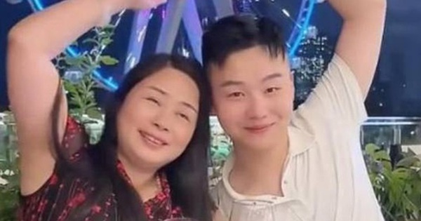 Chàng trai 20 tuổi lấy vợ già bằng tuổi mẹ mình, sau đám cưới cái kết thật "ngỡ ngàng" avatar1747105617824 17471056182161683061827 0 0 315 504 crop 17471056322971936543675jpg