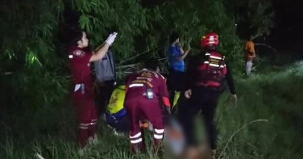 Phát hiện người phụ nữ 54 tuổi tử vong dưới ao, hé lộ sự thật đau lòng avatar1747183425271 17471834259471238200507 0 23 315 527 crop 17471834514761820162391jpg