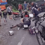 Bắt quả tang vợ đi cùng nhân tình nhiều lần, chồng lao tới đâm vợ liên tiếp nhưng 1 sự cố bất ngờ xảy ra avatar1747199574013 17471995742902066892850 0 22 202 345 crop 17471995814241098082975gifpng