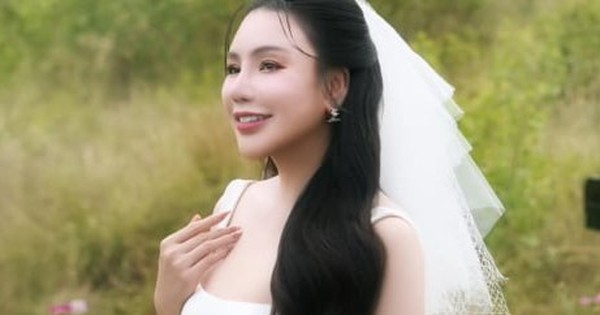 Đường tình kín tiếng của Hồ Quỳnh Hương trước khi kết hôn ở tuổi 45 avatar1747280948125 1747280948752951138956 0 66 242 528 crop 17472810125111252168537jpg