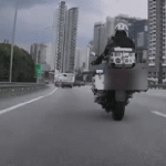 Xe bán tải vượt ẩu đâm từ đằng sau gây tai nạn cho xe máy, hành động sau đó càng gây phẫn nộ hơn avatar1747284919961 1747284920322680113940 0 37 202 360 crop 17472849377601428721307gifpng